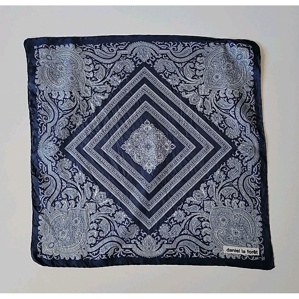 Daniel La Foret Square Scarf 18" Signed‎ Blue Geometric Elegant Retro Vintage